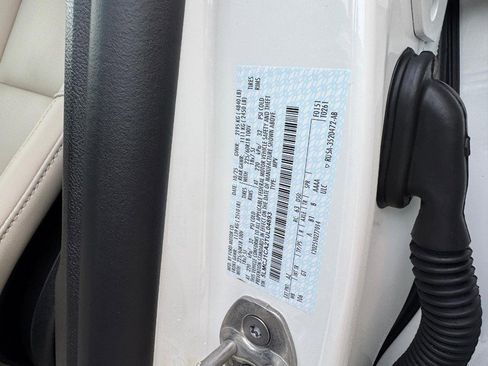 New 2026 Lincoln Corsair Premiere image 24