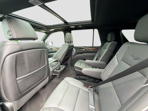 Certified 2023 Cadillac Escalade Premium Luxury w/ Performance Package AWD/4WD image 20
