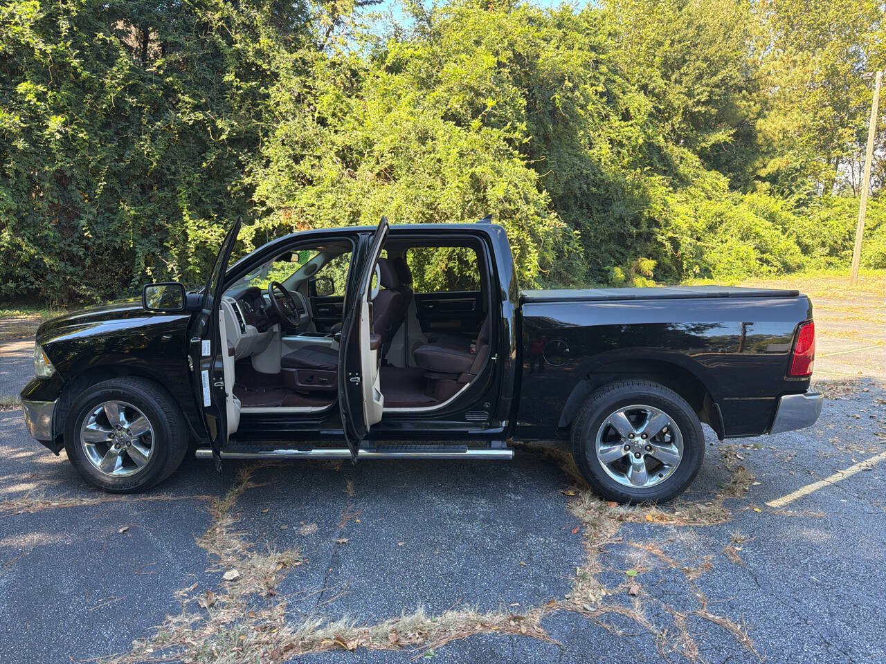 Used 2015 RAM 1500 Big Horn RWD image 17