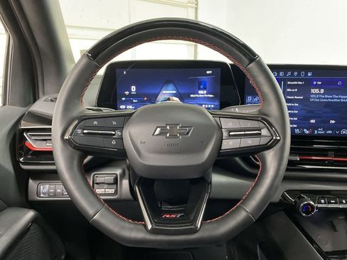 Used 2024 Chevrolet Silverado EV RST image 19