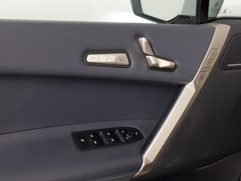 Used 2024 BMW iX xDrive50 w/ Sport Package image 28