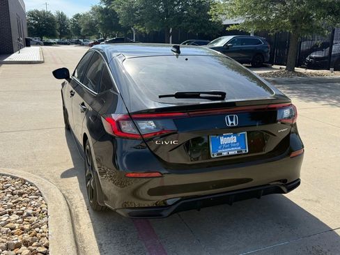 Used 2024 Honda Civic Sport image 3