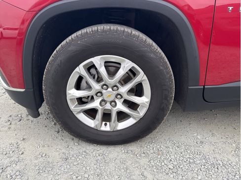 Used 2019 Chevrolet Traverse LT image 24