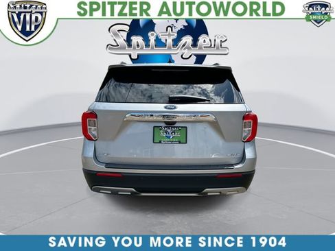 Used 2022 Ford Explorer XLT w/ Equipment Group 202A AWD/4WD image 8