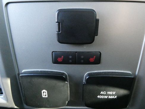 Used 2019 Ford F150 Lariat w/ Equipment Group 502A Luxury image 19