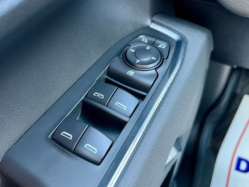 New 2026 GMC Sierra 1500 SLE image 22