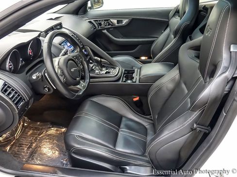 Used 2016 Jaguar F-TYPE R image 9