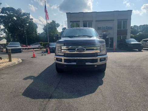 Used 2018 Ford F350 Lariat w/ Lariat Ultimate Package AWD/4WD image 3
