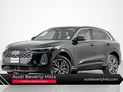 Used 2025 Audi Q5 Premium Plus w/ Premium Plus AWD/4WD image 1