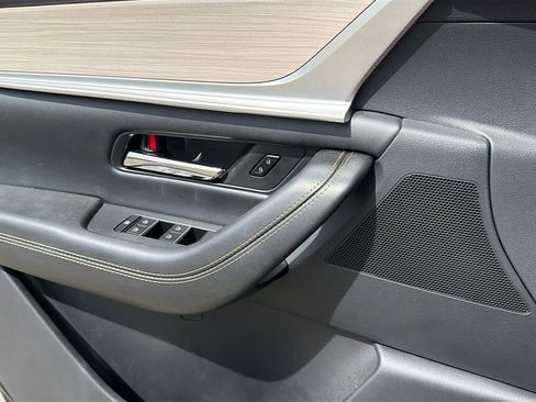 Used 2024 MAZDA CX-90 Plug-In Hybrid w/ Premium Pkg image 30