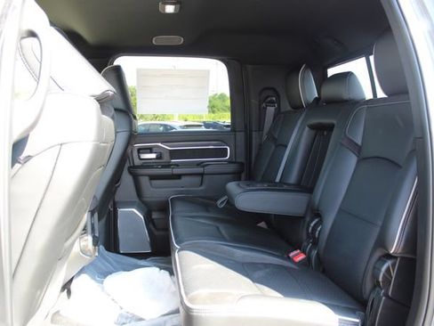 New 2026 RAM 2500 Laramie AWD/4WD image 33