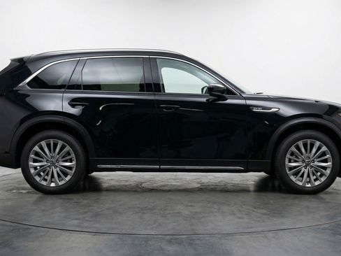 Used 2025 MAZDA CX-90 3.3 Turbo w/ Preferred Package AWD/4WD image 11