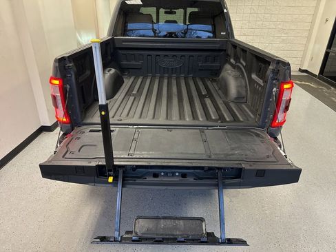 Used 2021 Ford F150 Lariat w/ Equipment Group 502A High AWD/4WD image 11
