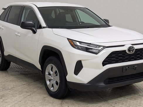 Used 2024 Toyota RAV4 LE image 7