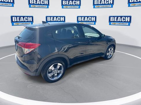 Used 2022 Honda HR-V LX image 8