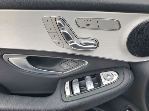 Used 2022 Mercedes-Benz GLC 300 image 28