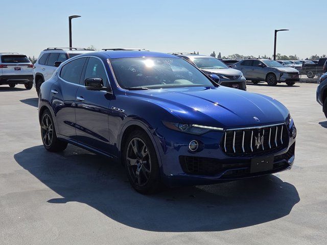 Used 2019 Maserati Levante AWD/4WD image 3