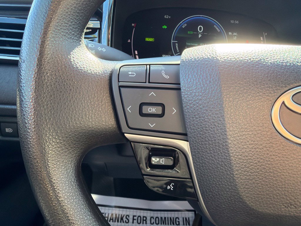 Used 2025 Toyota Camry LE FWD image 30