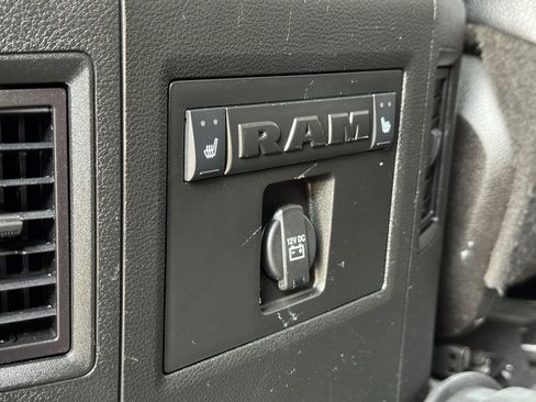 Used 2018 RAM 2500 Laramie w/ Sport Appearance Group image 25