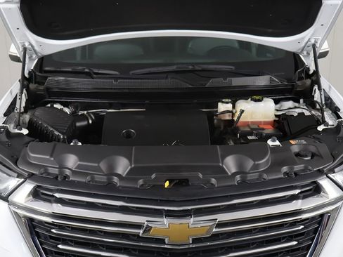 Used 2023 Chevrolet Traverse LT AWD/4WD image 19