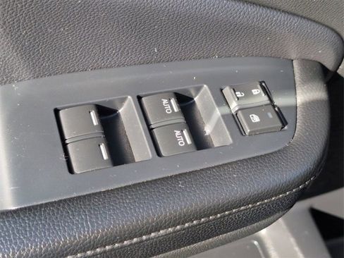 Used 2020 Honda Pilot Touring image 23