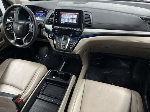 Used 2024 Honda Odyssey Touring image 11