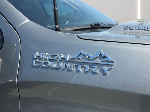 Used 2024 Chevrolet Silverado 1500 High Country w/ Technology Package AWD/4WD image 67