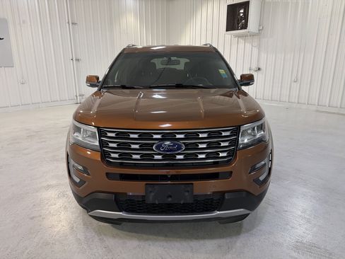 Used 2017 Ford Explorer Limited image 8