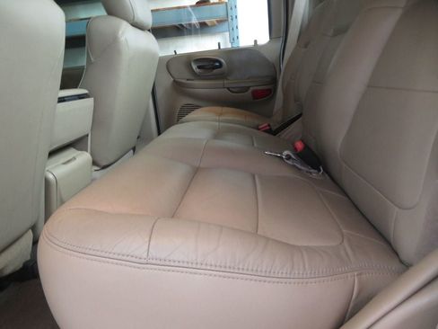 Used 2001 Ford F150 4x4 SuperCrew image 28