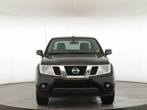 Used 2013 Nissan Frontier SV w/ SV Value Truck Pkg image 12