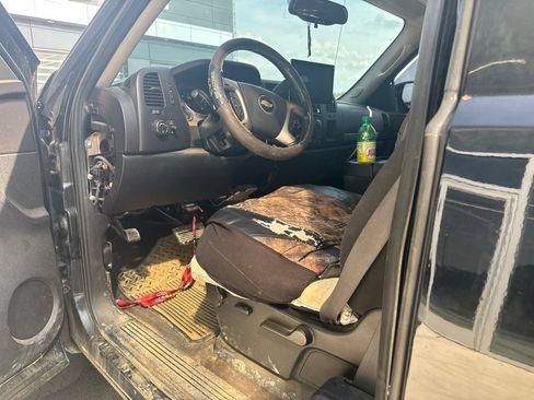 Used 2011 Chevrolet Silverado 1500 LT w/ All-Star Edition AWD/4WD image 13