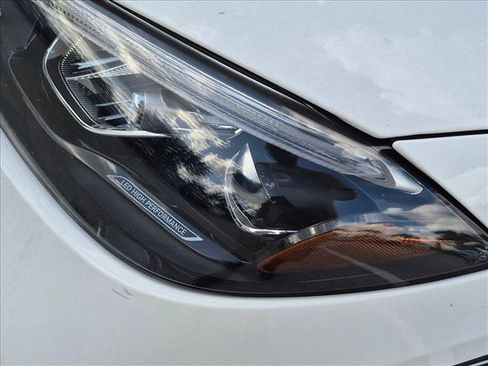Used 2023 Mercedes-Benz C 300 Sedan image 5