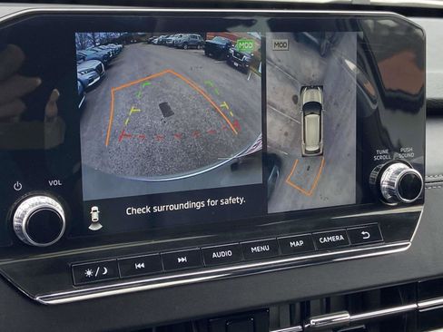 Used 2023 Mitsubishi Outlander SEL image 16