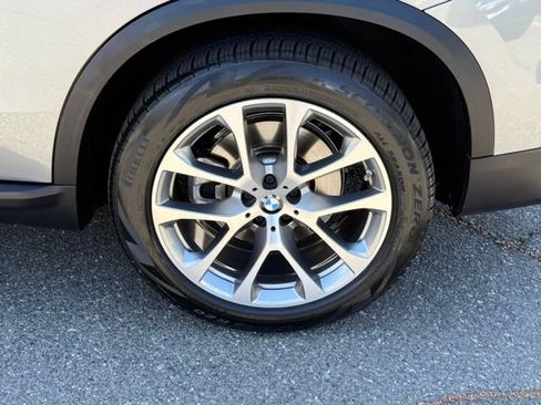 Certified 2024 BMW X5 sDrive40i w/ Premium Package RWD image 14