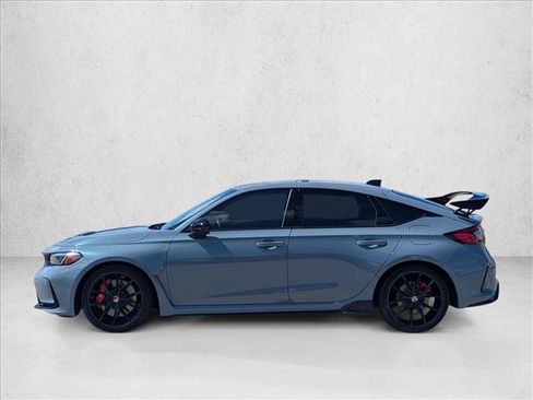 Used 2024 Honda Civic Type R image 9