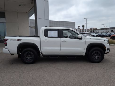 Used 2025 Nissan Frontier PRO-4X AWD/4WD image 5
