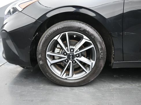 Used 2024 Kia Forte LXS w/ LXS Technology Package image 10