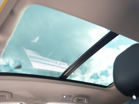 Certified 2023 Volkswagen Atlas SE w/ Panoramic Sunroof Package image 25