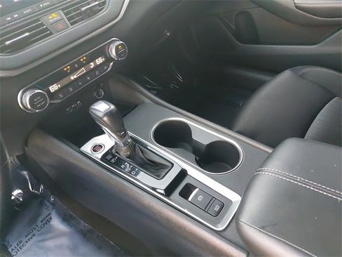 Used 2019 Nissan Altima 2.5 SV image 23