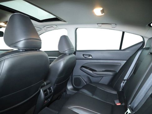 Certified 2022 Nissan Altima 2.5 Platinum image 16