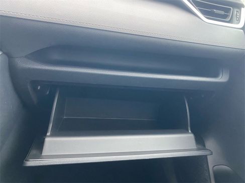 Used 2024 Toyota RAV4 XLE image 28