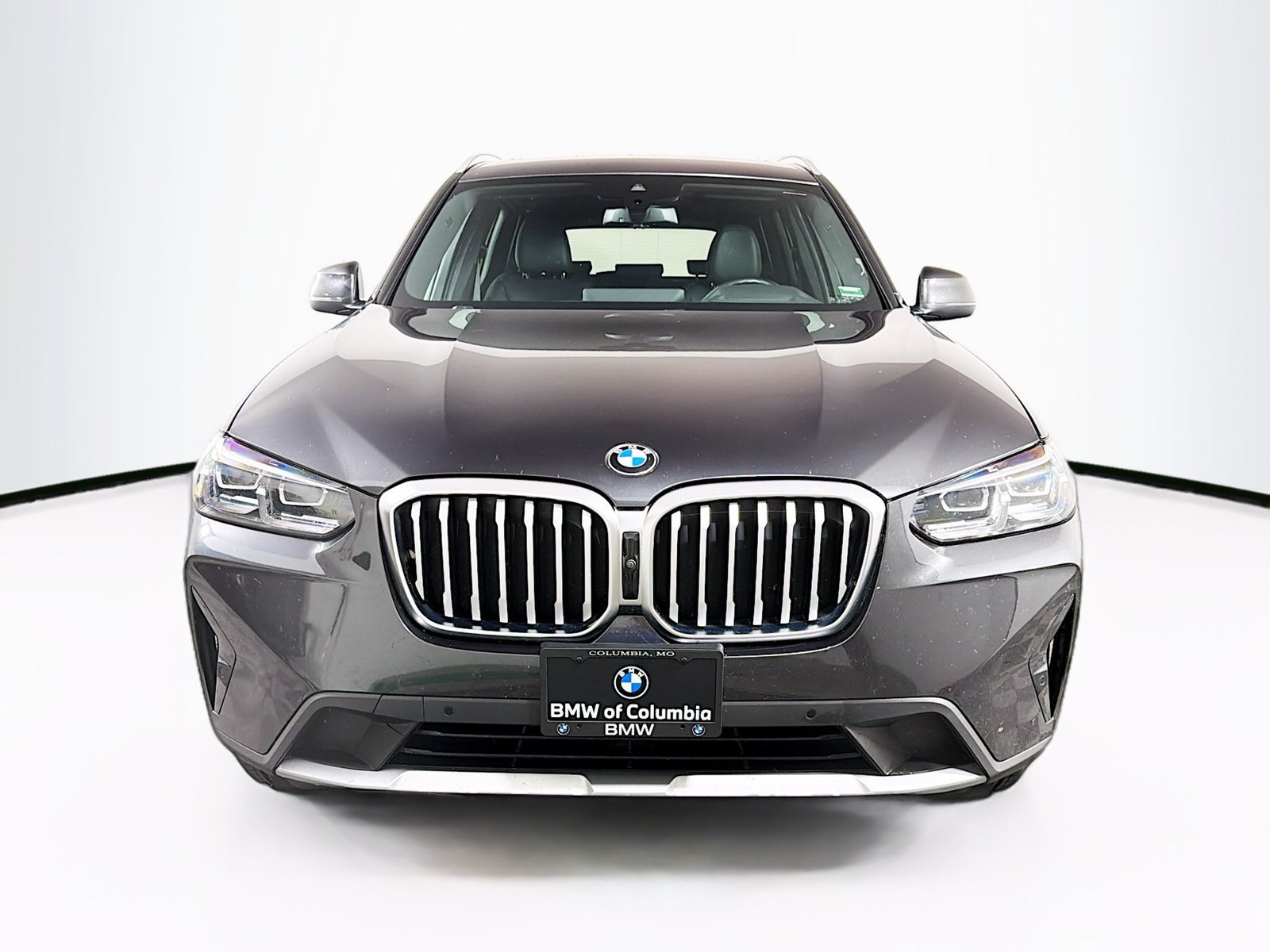 Used 2023 BMW X3 xDrive30i w/ Premium Package AWD/4WD image 2