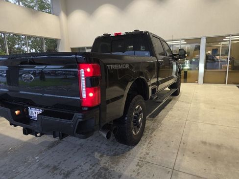 Used 2024 Ford F250 Lariat w/ Lariat Ultimate Package AWD/4WD image 10