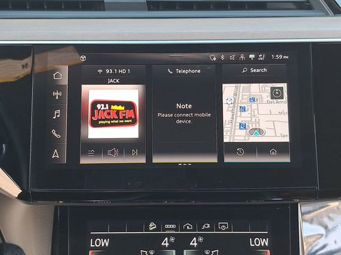 Used 2024 Audi Q8 e-tron Premium Plus image 23