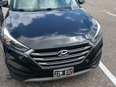 Used 2017 Hyundai Tucson Sport AWD/4WD image 3