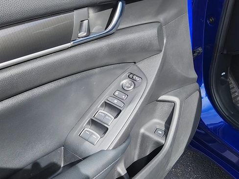 Used 2021 Honda Accord Sport Special Edition image 9