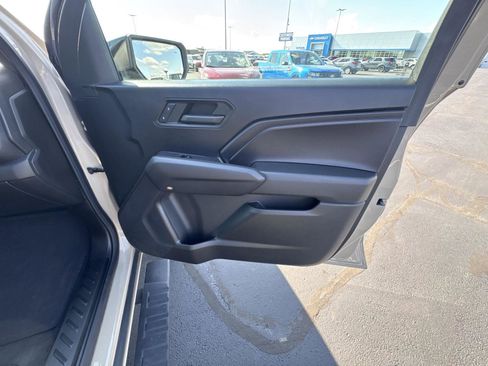 Used 2023 Chevrolet Colorado Trail Boss w/ Technology Package AWD/4WD image 19
