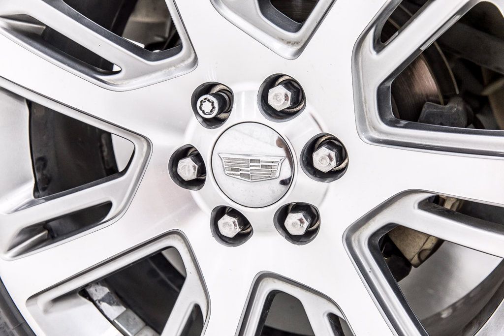 Used 2019 Cadillac Escalade Premium Luxury RWD image 40