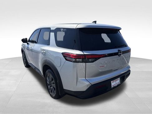 Used 2024 Nissan Pathfinder S w/ Cargo Package image 6