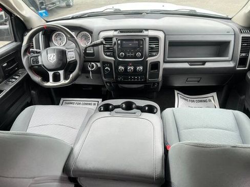 Used 2017 RAM 3500 Tradesman w/ Chrome Appearance Group AWD/4WD image 12